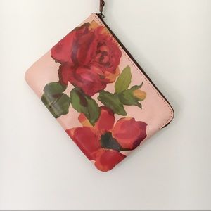 Patricia Nash floral wristlet 🌻